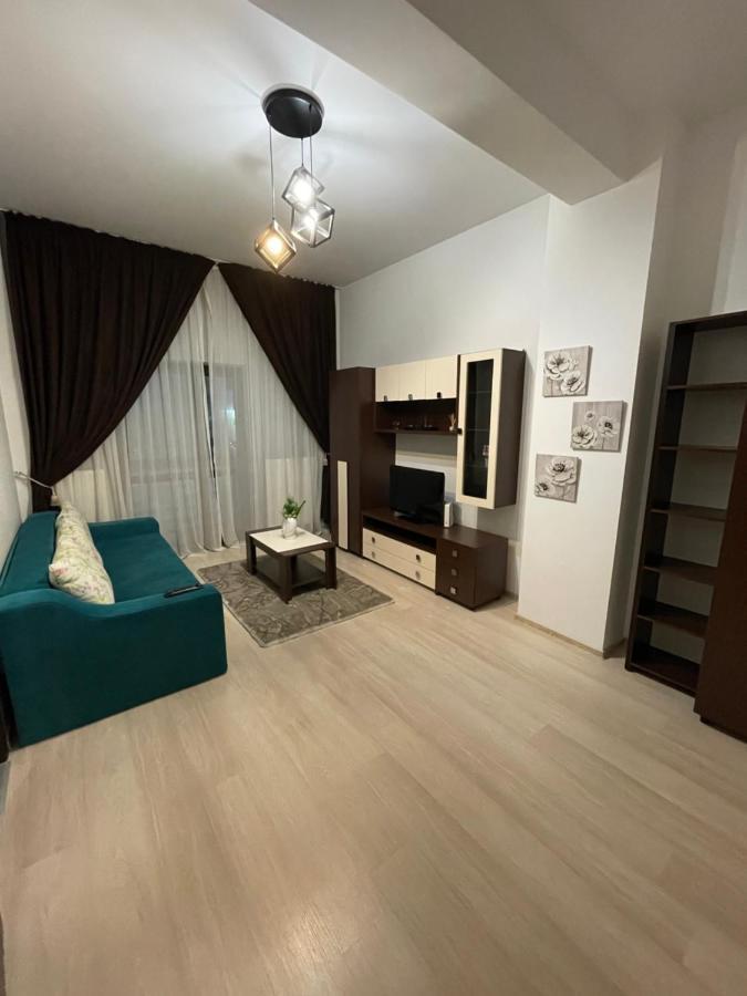 D&M Apartaments 雅西 外观 照片